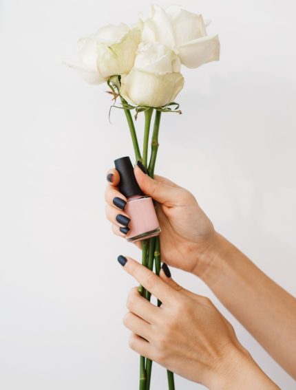 woman-holds-nail-varnish-and-flowers-beauty-salon-U2366SW.jpg woman-holds-nail-varnish-and-flowers-beauty-salon-U2366SW.jpg